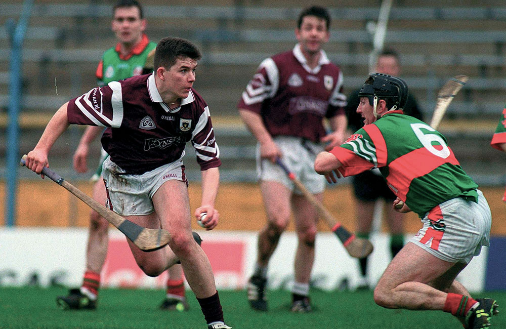 All-Ireland Club Hurling Semi-Final 2000 Slide background